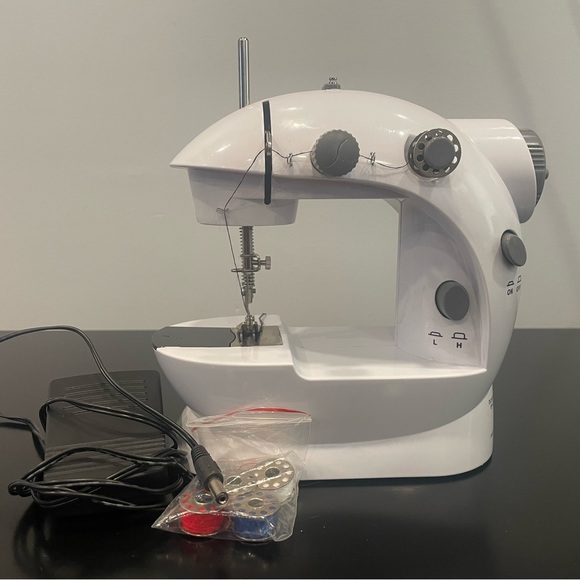 Beacon Hill White Mini Sewing Machine-LIKE NEW (used once) - Picture 2 of 7